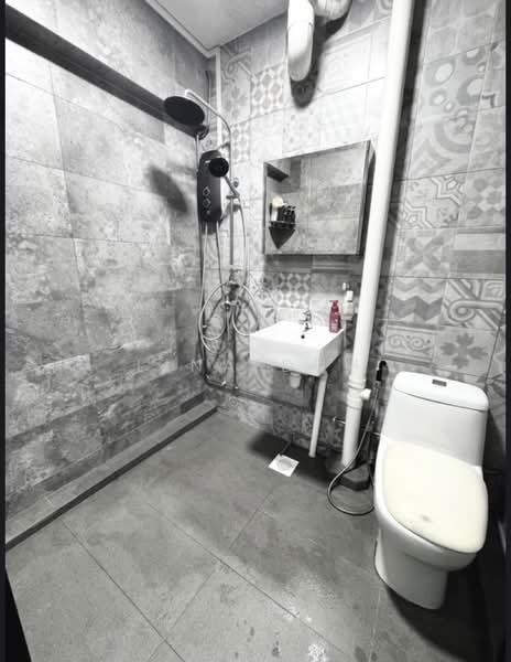 404 Yishun Avenue 6, 404 Yishun Avenue 6, 3 Bedrooms, 1,119 sqft, HDB Flat For Sale, by Lina Duh, 500137897 - Bathroom - PropertyGuru.com.sg