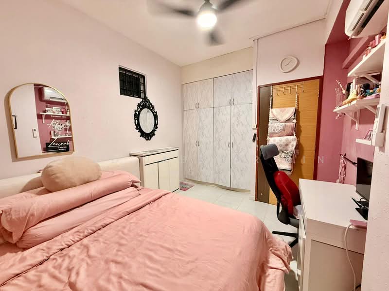 328 Tah Ching Road, 328 Tah Ching Road, 4 Bedrooms, 1,151 sqft, HDB Flat For Sale, by Mohd Jabbaar Bin Kamsani, 500137905 - Bedroom - PropertyGuru.com.sg