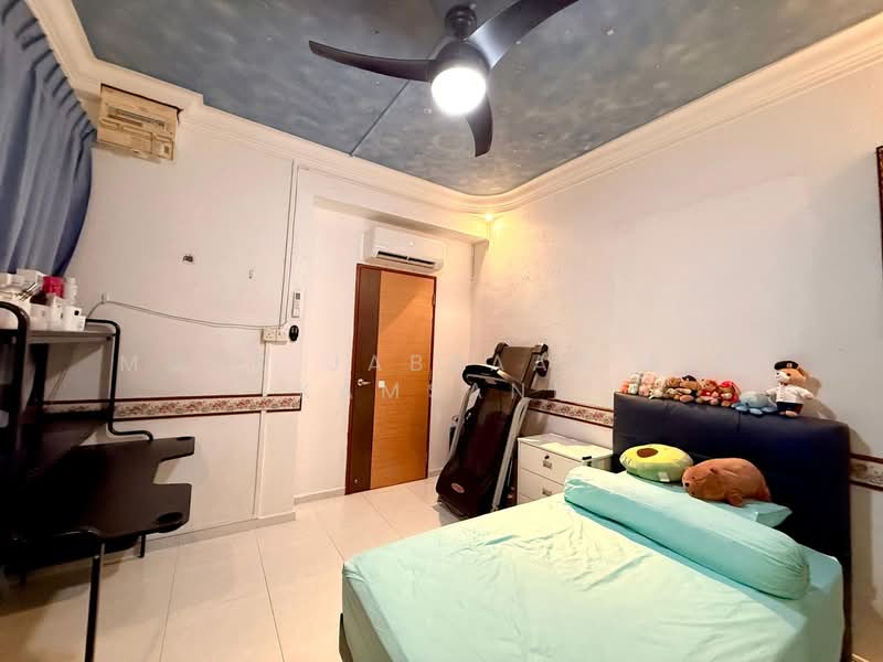 328 Tah Ching Road, 328 Tah Ching Road, 4 Bedrooms, 1,151 sqft, HDB Flat For Sale, by Mohd Jabbaar Bin Kamsani, 500137905 - Bedroom - PropertyGuru.com.sg