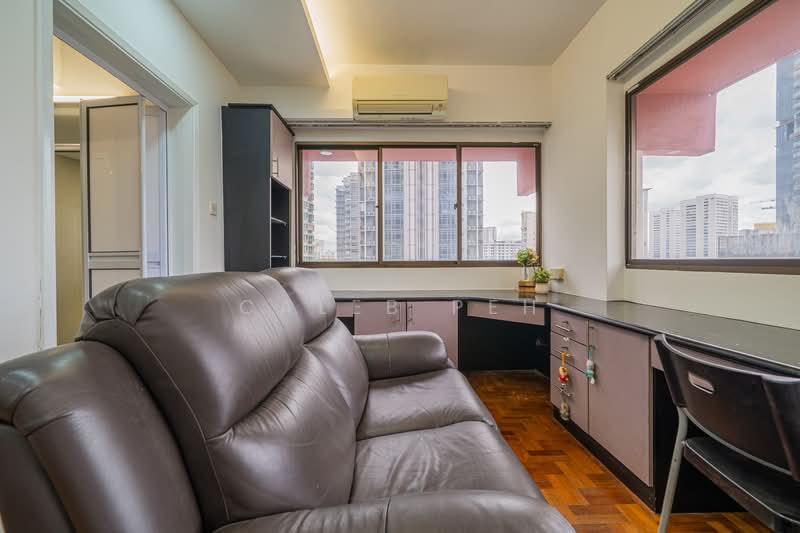 Giffard Mansions, 424 Balestier Road, 4 Bedrooms, 1,755 sqft, Apartment For Sale, by Caleb Peh, 500137907 - Common Bedroom with Ensuite Bathroom - PropertyGuru.com.sg