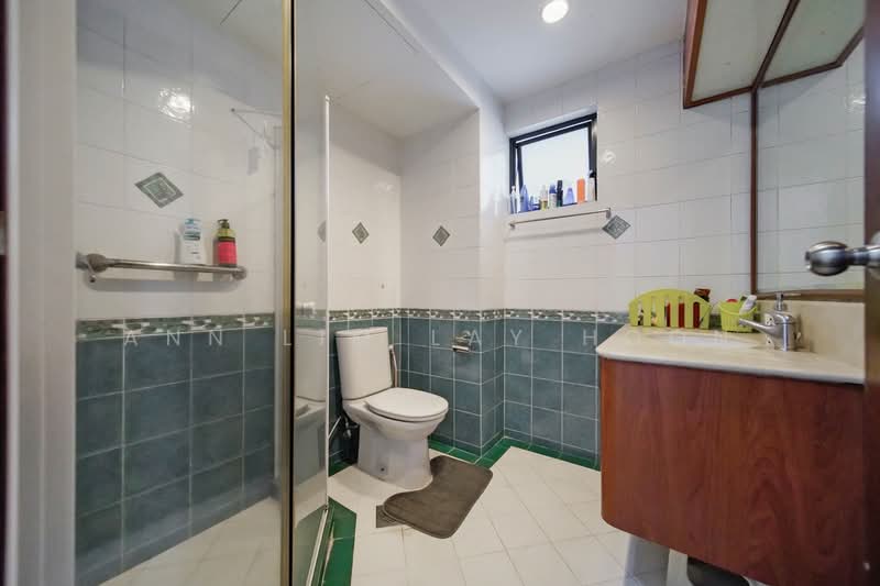 Hilltop Grove, 134A Hillview Avenue, 3 Bedrooms, 1,324 sqft, Condominium For Sale, by Ann Lim Lay Hoon, 500137919 - Bathroom - PropertyGuru.com.sg