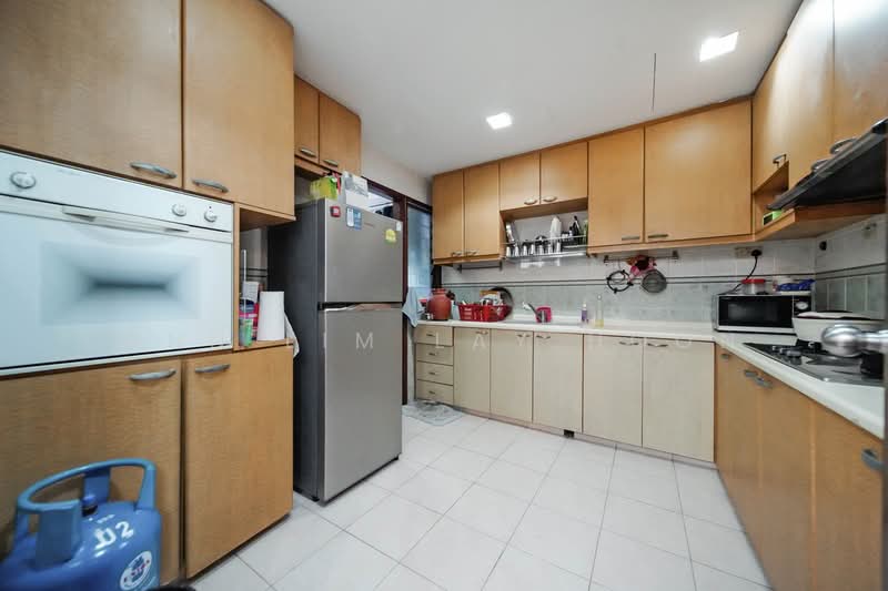 Hilltop Grove, 134A Hillview Avenue, 3 Bedrooms, 1,324 sqft, Condominium For Sale, by Ann Lim Lay Hoon, 500137919 - Kitchen - PropertyGuru.com.sg