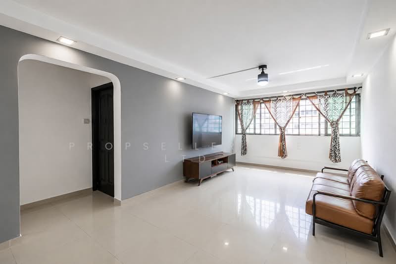 170 Yishun Avenue 7, 170 Yishun Avenue 7, 4 Bedrooms, 1,119 sqft, HDB Flat For Sale, by Reine Chan, 500137930 - Living Room - PropertyGuru.com.sg