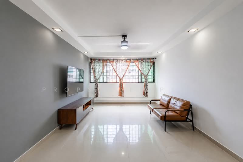 170 Yishun Avenue 7, 170 Yishun Avenue 7, 4 Bedrooms, 1,119 sqft, HDB Flat For Sale, by Reine Chan, 500137930 - Living Room - PropertyGuru.com.sg