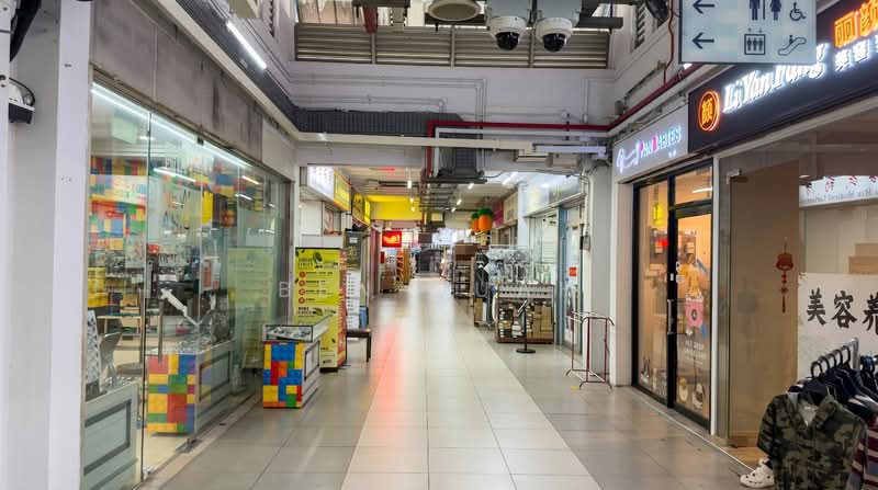 Boon Lay Shopping Centre, 221 Boon Lay Place, 300 sqft, Other Retail For Rent, by Ben Quah, 500137944 - Corridor - CommercialGuru.com.sg