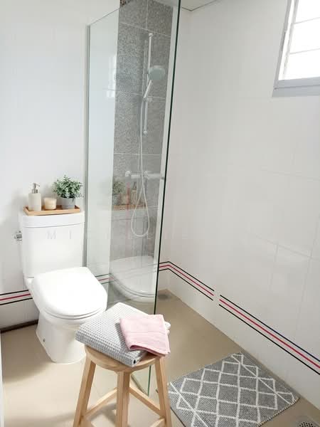 691D Woodlands Drive 73, 691D Woodlands Drive 73, 3 Bedrooms, 1,216 sqft, HDB Flat For Sale, by Michelle Pan, 500137948 - Bathroom - PropertyGuru.com.sg