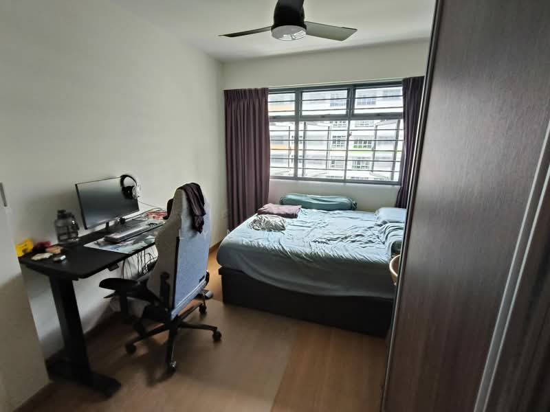 621B Tampines Street 61, 621B Tampines Street 61, 2 Bedrooms, 742 sqft, HDB Flat For Sale, by Lynn Lim, 500137964 - Bedroom - PropertyGuru.com.sg