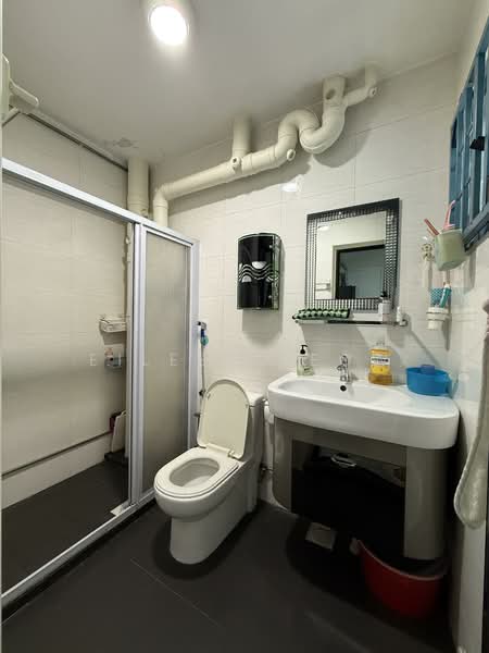 469A Admiralty Drive, 469A Admiralty Drive, Room Rental, 120 sqft, HDB Flat For Rent, by Eileen Leow, 500137975 - Bathroom - PropertyGuru.com.sg