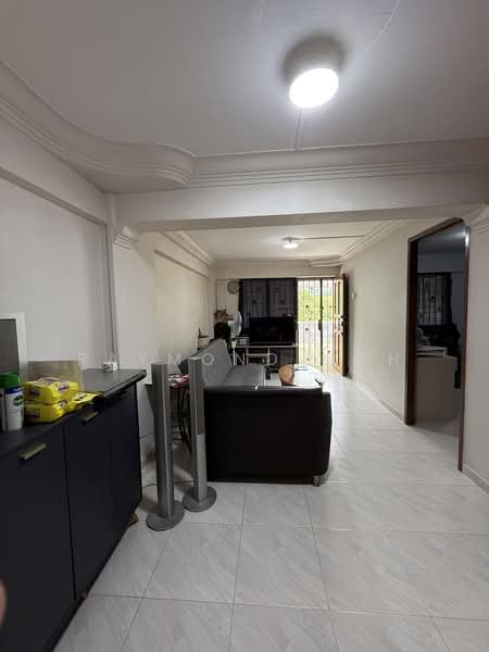 205 Toa Payoh North, 205 Toa Payoh North, 2 Bedrooms, 700 sqft, HDB Flat For Sale, by Raymond Goh, 500137993 - Living Room - PropertyGuru.com.sg