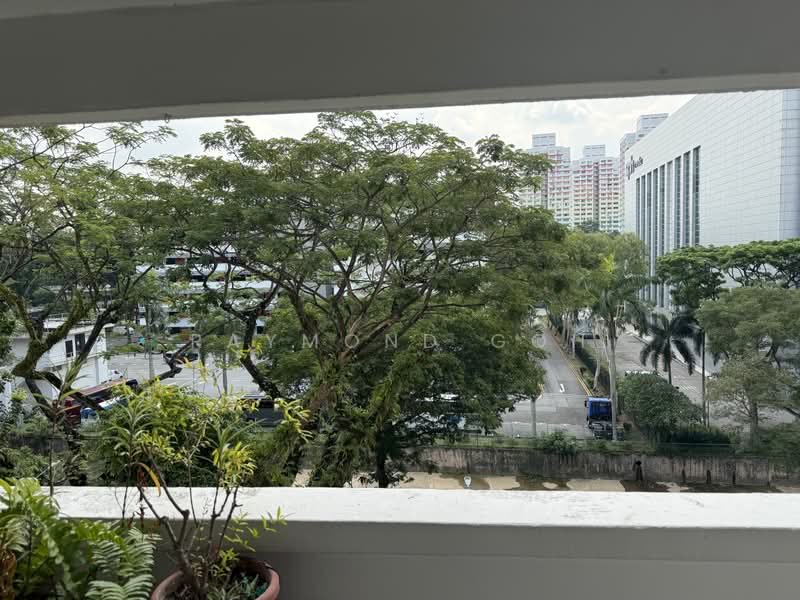 205 Toa Payoh North, 205 Toa Payoh North, 2 Bedrooms, 700 sqft, HDB Flat For Sale, by Raymond Goh, 500137993 - Exterior - PropertyGuru.com.sg