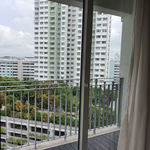 588A Ang Mo Kio Street 52, 588A Ang Mo Kio Street 52, 3 Bedrooms, 968 sqft, HDB Flat For Rent, by Tan Anna, 500138004 - Master rm balcony - PropertyGuru.com.sg