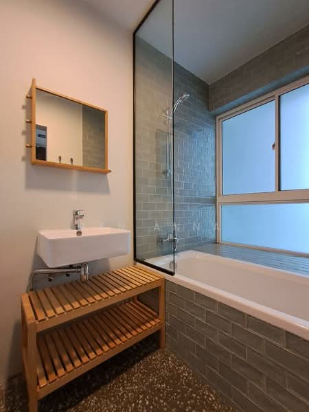 588A Ang Mo Kio Street 52, 588A Ang Mo Kio Street 52, 3 Bedrooms, 968 sqft, HDB Flat For Rent, by Tan Anna, 500138004 - Attached bathroom - PropertyGuru.com.sg