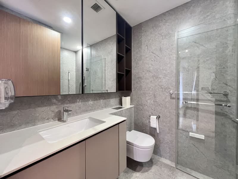 Verdale, 16 De Souza Avenue, 2 Bedrooms, 732 sqft, Condominium For Sale, by Nate Lim, 500138009 - Bathroom - PropertyGuru.com.sg