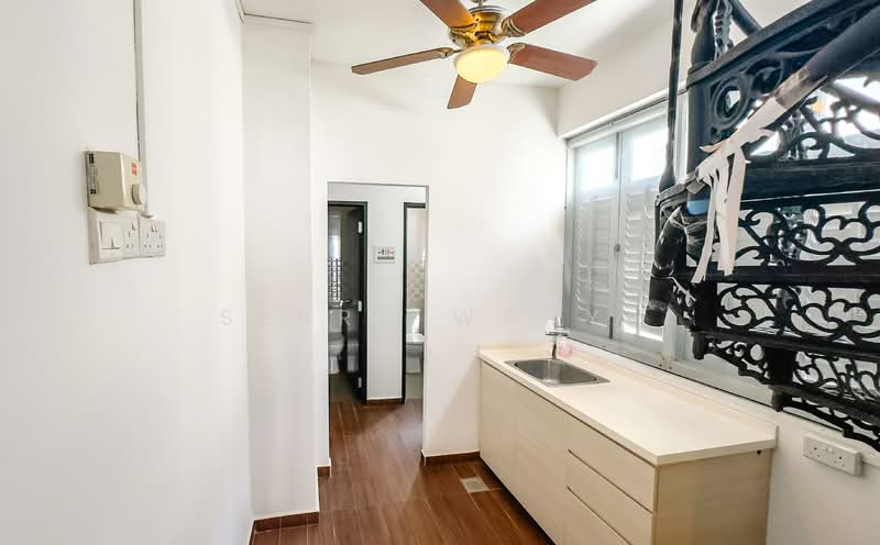 23b keong saik, , 1,310 sqft, Office For Rent, by Serra WanYi, 500138011 - Bathroom - CommercialGuru.com.sg