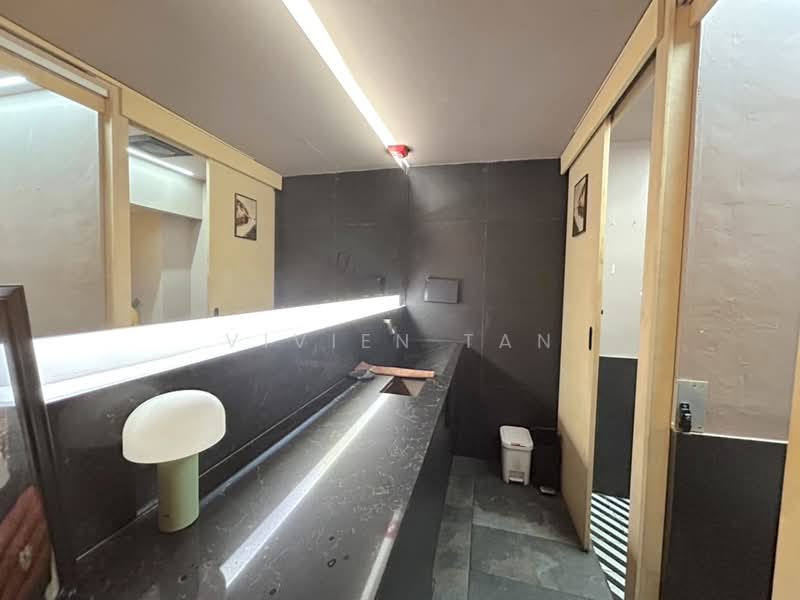 Boon Tat Street, Telok Ayer Street, Amoy Street, Amoy Street, Telok Ayer Street, Boon Tat Street, 3,442 sqft, Food & Beverage For Rent, by Vivien Tan, 500138018 - Bathroom - CommercialGuru.com.sg