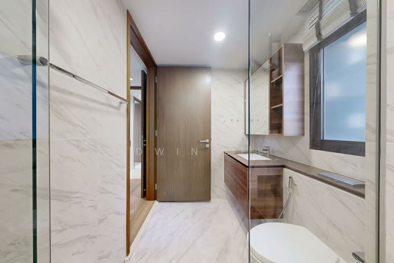 Le Quest, 6 Bukit Batok Street 41, 3 Bedrooms, 980 sqft, Condominium For Sale, by Edwin Lee, 500138023 - Bathroom - PropertyGuru.com.sg