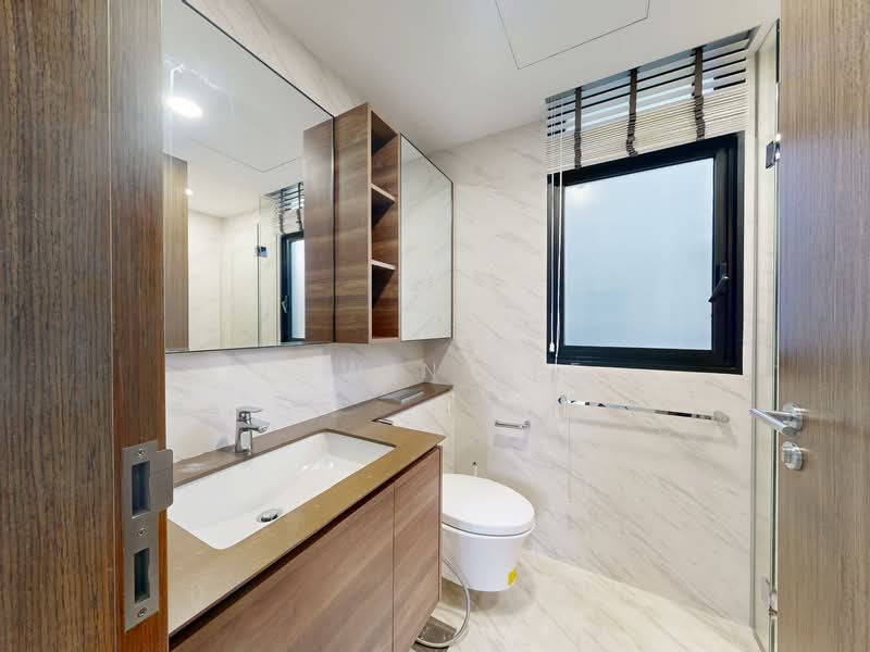 Le Quest, 6 Bukit Batok Street 41, 3 Bedrooms, 980 sqft, Condominium For Sale, by Edwin Lee, 500138023 - Bathroom - PropertyGuru.com.sg
