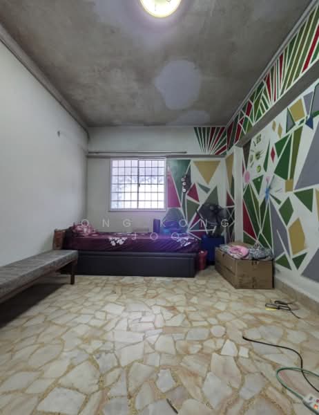 608 Bedok Reservoir Road, , 2 Bedrooms, 720 sqft, HDB Flat For Sale, by Ong Kong Joo, 500138034 - Bedroom - PropertyGuru.com.sg