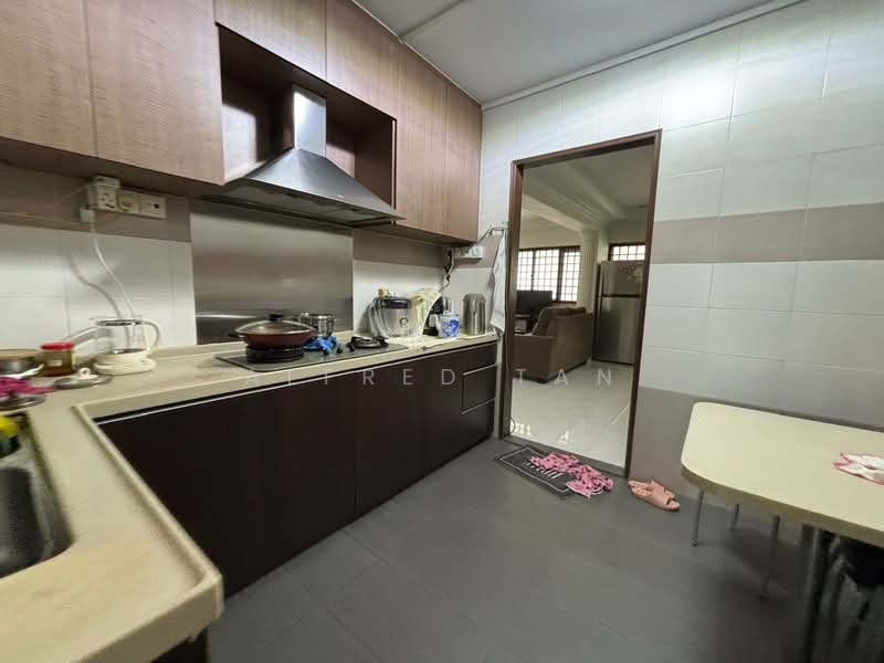 426 Choa Chu Kang Avenue 4, 426 Choa Chu Kang Avenue 4, Room Rental, 150 sqft, HDB Flat For Rent, by Alfred Tan, 500138035 - Kitchen - PropertyGuru.com.sg