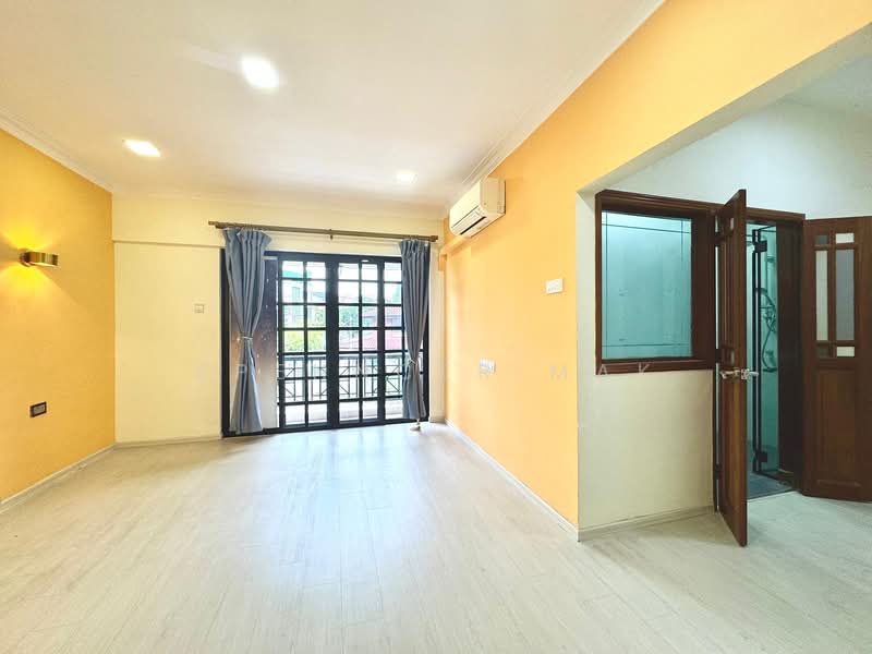 Kismi Place, , 7 Bedrooms, 2,500 sqft, Cluster House For Sale, by Spenncer Mak, 500138048 - Living Room - PropertyGuru.com.sg