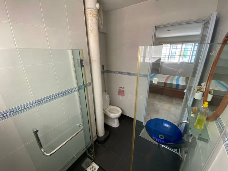 104 Towner Road, 104 Towner Road, Room Rental, 150 sqft, HDB Flat For Rent, by TJ Chew, 500138058 - Bathroom - PropertyGuru.com.sg