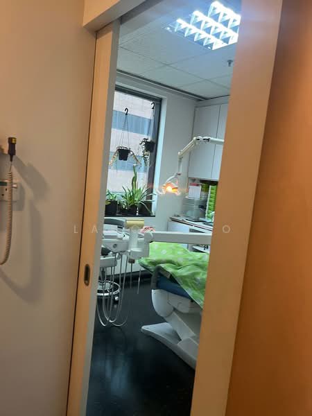 Fitted Office at Raffles Place Mrt, , 650 sqft, Office For Rent, by Lance Teo, 500138060 - Interior - CommercialGuru.com.sg