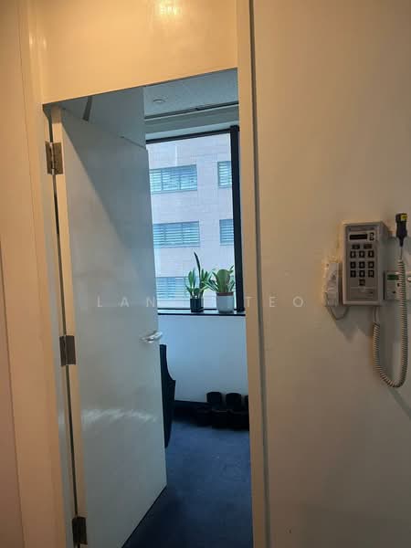 Fitted Office at Raffles Place Mrt, , 650 sqft, Office For Rent, by Lance Teo, 500138060 - Interior - CommercialGuru.com.sg