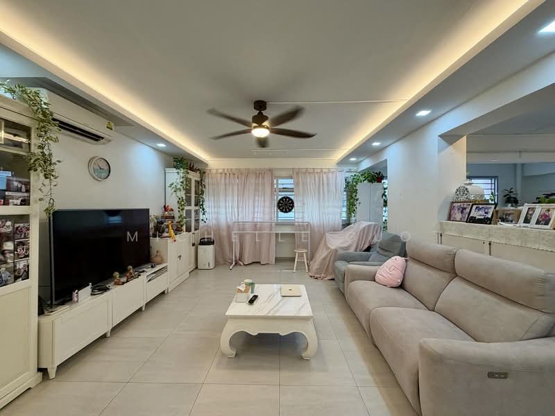 758 Pasir Ris Street 71, 758 Pasir Ris Street 71, 3 Bedrooms, 1,356 sqft, HDB Flat For Sale, by Michelle Guo, 500138068 - Living Room - PropertyGuru.com.sg