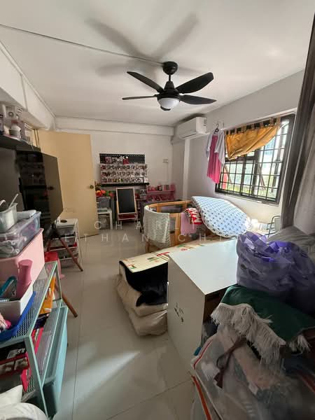 85C Lorong 4 Toa Payoh, 85C Lorong 4 Toa Payoh, 2 Bedrooms, 840 sqft, HDB Flat For Sale, by Charlie Ethan Chia, 500138076 - Common Room - PropertyGuru.com.sg