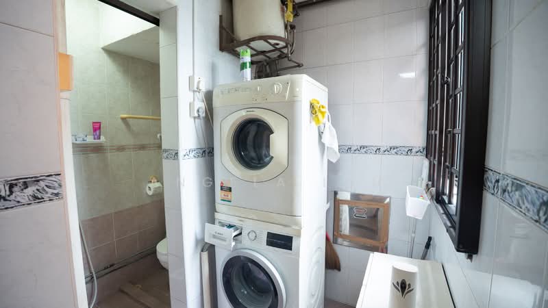 69 Moulmein Road, 69 Moulmein Road, 3 Bedrooms, 968 sqft, HDB Flat For Sale, by Angela Lau, 500138081 - PropertyGuru.com.sg