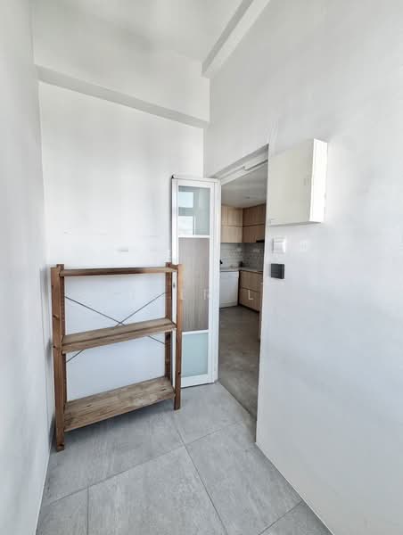 Emerald East, 8D Tanjong Rhu Road, 3 Bedrooms, 1,251 sqft, Apartment For Rent, by Esther Low, 500138098 - Kitchen - PropertyGuru.com.sg