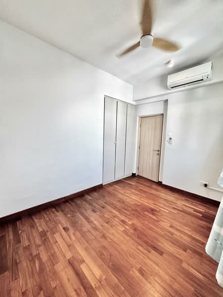 Emerald East, 8D Tanjong Rhu Road, 3 Bedrooms, 1,251 sqft, Apartment For Rent, by Esther Low, 500138098 - Bedroom - PropertyGuru.com.sg