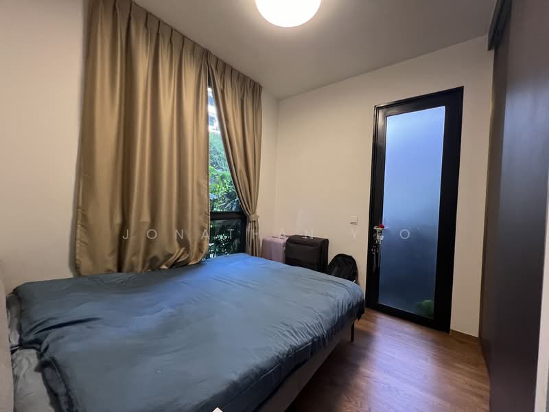 Park Colonial, 6 Woodleigh Lane, 2 Bedrooms, 570 sqft, Condominium For Rent, by Jonathan Yeo, 500138106 - Master Bedroom - PropertyGuru.com.sg