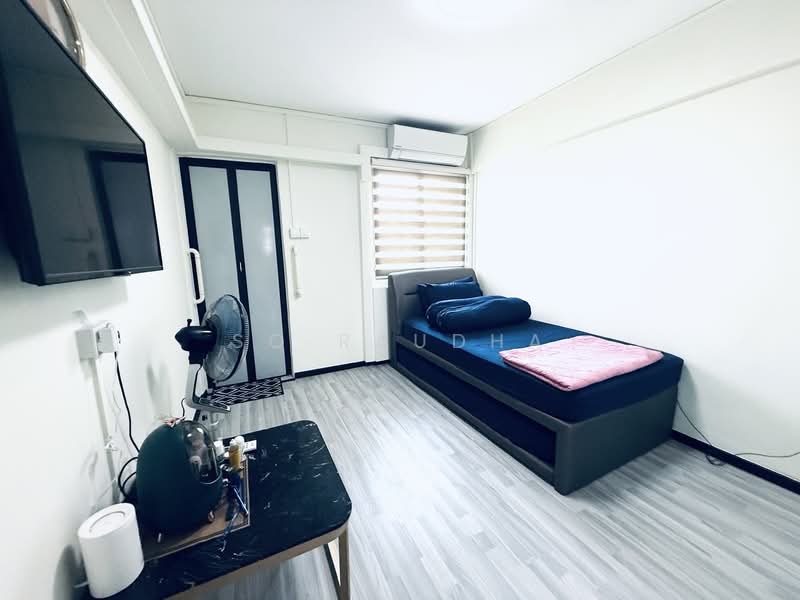 108 Ang Mo Kio Avenue 4, 108 Ang Mo Kio Avenue 4, 2 Bedrooms, 721 sqft, HDB Flat For Sale, by SQ Raudha, 500138123 - Bedroom - PropertyGuru.com.sg