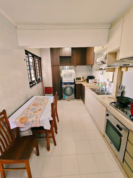 414 Commonwealth Avenue West, 414 Commonwealth Avenue West, 4 Bedrooms, 1,345 sqft, HDB Flat For Sale, by James Lee, 500138126 - Kitchen - PropertyGuru.com.sg