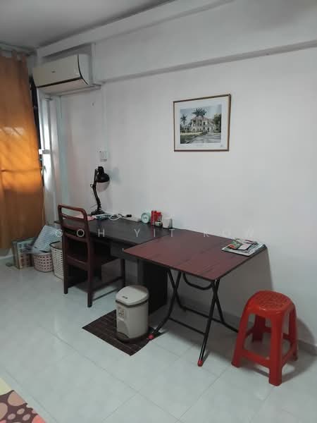 924 Jurong West Street 92, 924 Jurong West Street 92, Room Rental, 100 sqft, HDB Flat For Rent, by Goh Yit Kow, 500138140 - Study - PropertyGuru.com.sg