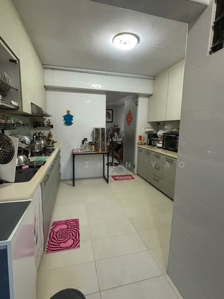 708 Tampines Street 71, 708 Tampines Street 71, 3 Bedrooms, 1,076 sqft, HDB Flat For Sale, by Tay Zhen Yao, 500138141 - Kitchen - PropertyGuru.com.sg