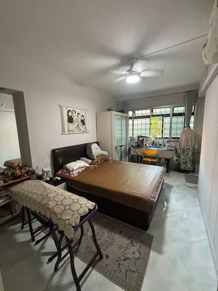 708 Tampines Street 71, 708 Tampines Street 71, 3 Bedrooms, 1,076 sqft, HDB Flat For Sale, by Tay Zhen Yao, 500138141 - Bedroom - PropertyGuru.com.sg