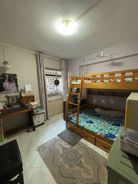 708 Tampines Street 71, 708 Tampines Street 71, 3 Bedrooms, 1,076 sqft, HDB Flat For Sale, by Tay Zhen Yao, 500138141 - Bedroom - PropertyGuru.com.sg