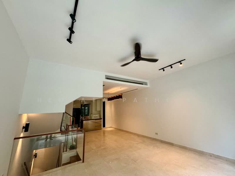 The Greenwood, 205 Greenwood Avenue, 5 Bedrooms, 3,025 sqft, Cluster House For Rent, by Hemlata Pathela, 500138155 - Living Room - PropertyGuru.com.sg