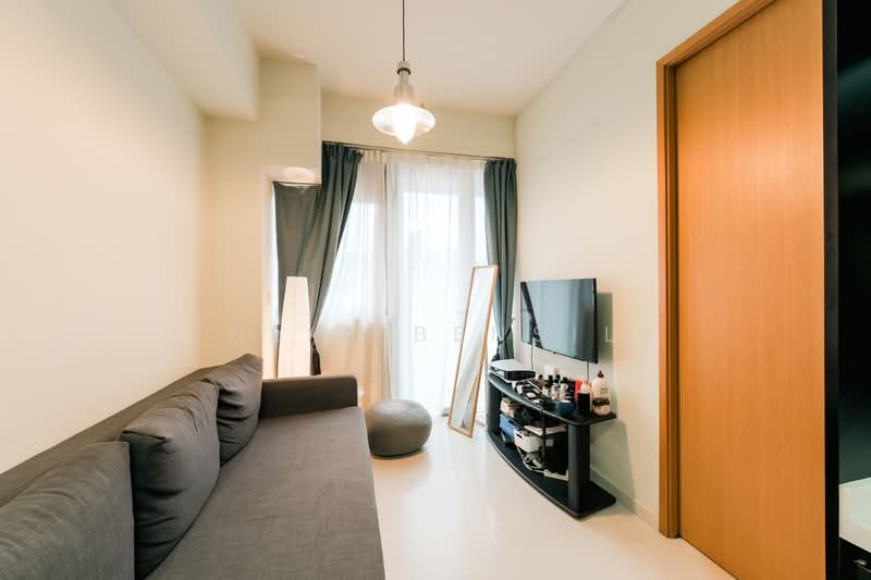Vivace, 19 Tong Watt Road, 1 Bedroom, 452 sqft, Apartment For Rent, by Julia Bensily, 500138166 - Living Room - PropertyGuru.com.sg