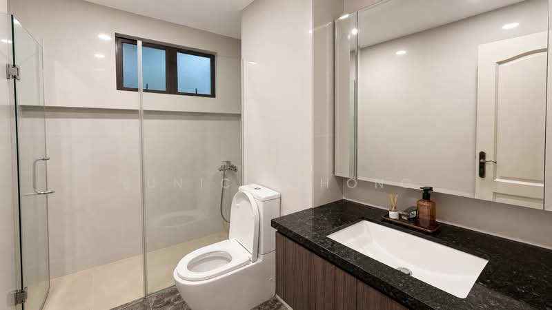 Tanglin Park, 1 Ridley Park, 3 Bedrooms, 1,604 sqft, Condominium For Rent, by Eunice Chong, 500138169 - Renovated Common Bath - PropertyGuru.com.sg