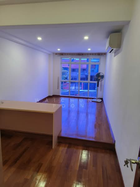 Telok Kurau Lorong J, , 5 Bedrooms, 2,000 sqft, Terraced House For Rent, by Waichung Poon, 500138170 - Bedroom 2 - PropertyGuru.com.sg