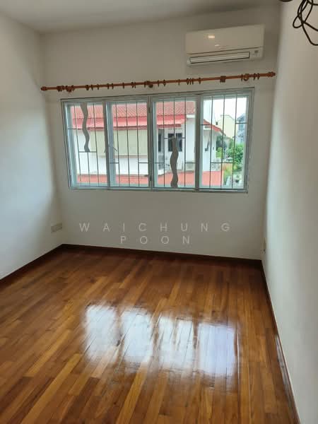Telok Kurau Lorong J, , 5 Bedrooms, 2,000 sqft, Terraced House For Rent, by Waichung Poon, 500138170 - Bedroom 4 - PropertyGuru.com.sg