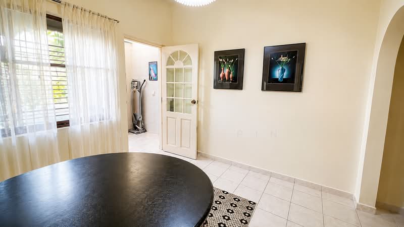 CHEAP! Freehold Landed Near Ai Tong and Upper Thomson MRT, Jalan Sembilang, Jalan Terubok, Jalan Ikan Merah, Jalan Keli, Jalan Todak, Upper Thomson Road, Sin Ming Road, Jalan Binchang, Bright Hill Crescent, Bright Hill Drive, Jalan Belibas, Jalan Minggu, Jalan Khamis, Jalan Rabu, Jalan Isnin, Sin Ming Road, 3 Bedrooms, 1,751 sqft, Terraced House For Sale, by Ng Aik Pin, 500138175 - Dining Area - PropertyGuru.com.sg