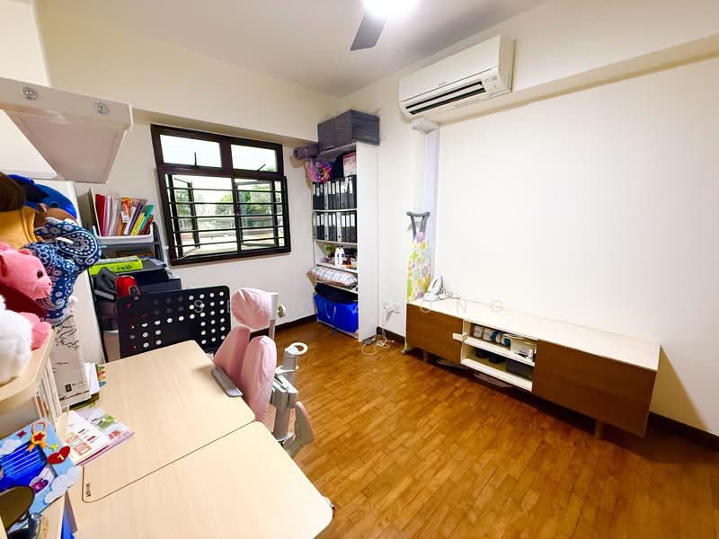 403D Fernvale Lane, 403D Fernvale Lane, 3 Bedrooms, 990 sqft, HDB Flat For Sale, by Sean Zhong, 500138206 - 2nd bedroom  - PropertyGuru.com.sg