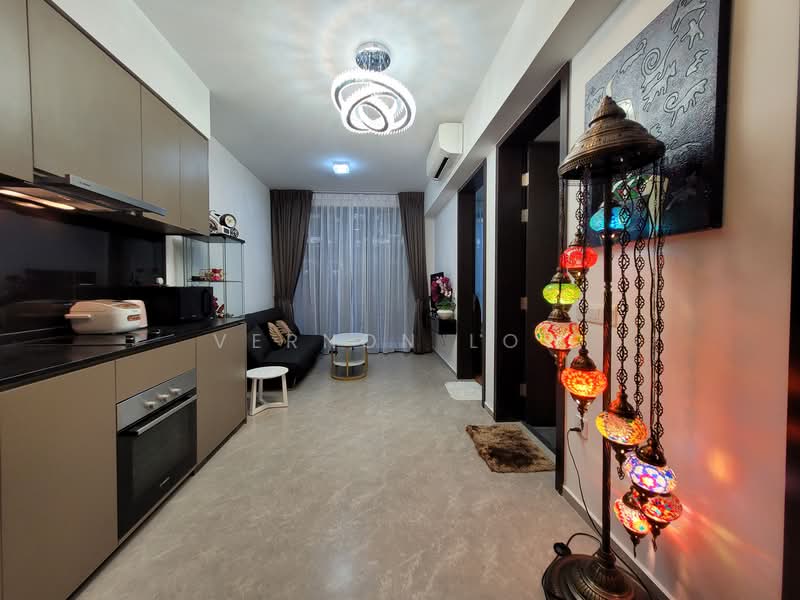 Park Colonial, 6 Woodleigh Lane, 2 Bedrooms, 570 sqft, Condominium For Rent, by Vernon Low, 500138210 - Living Room - PropertyGuru.com.sg
