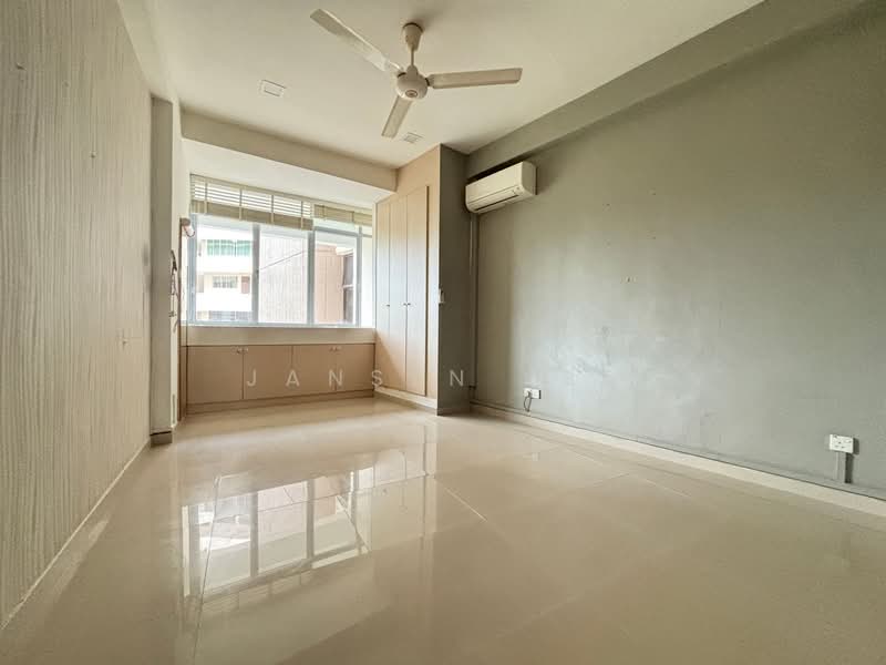 Lakepoint Condo, 2 Lakepoint Drive, 3 Bedrooms, 2,217 sqft, Condominium For Sale, by Jansen Kee, 500138222 - Interior - PropertyGuru.com.sg