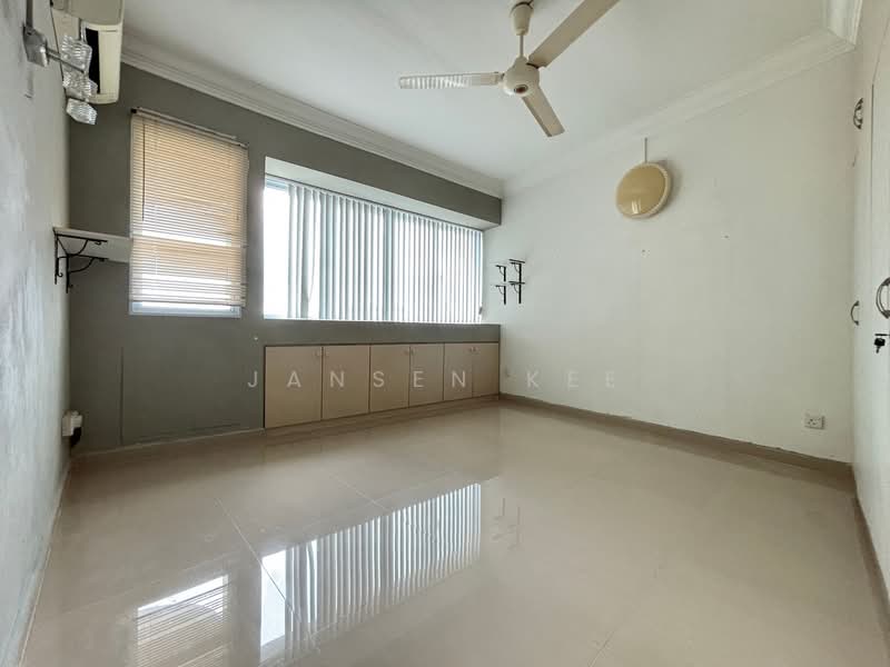 Lakepoint Condo, 2 Lakepoint Drive, 3 Bedrooms, 2,217 sqft, Condominium For Sale, by Jansen Kee, 500138222 - Interior - PropertyGuru.com.sg