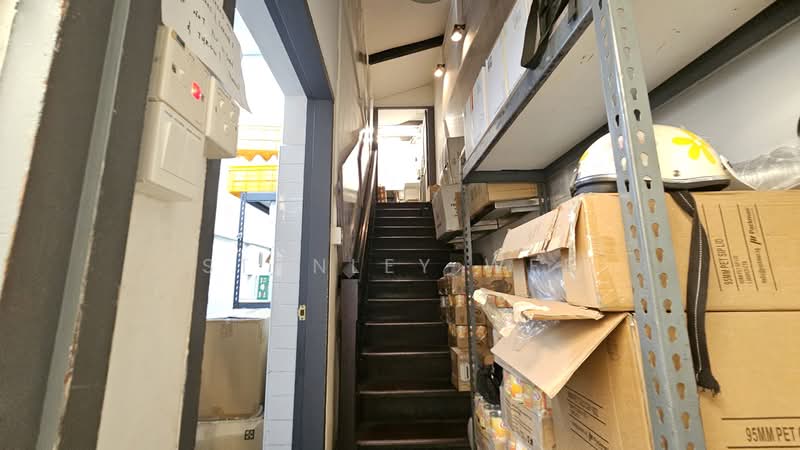Bussorah Street, Bussorah Street, 1,300 sqft, Shop / Shophouse For Rent, by Stanley Wee, 500138223 - Corridor - CommercialGuru.com.sg